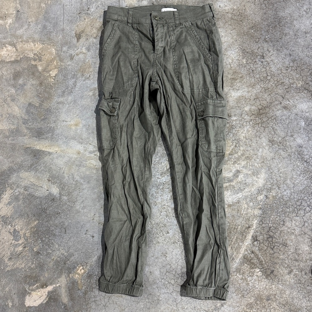 Evereve Sage Green Pants